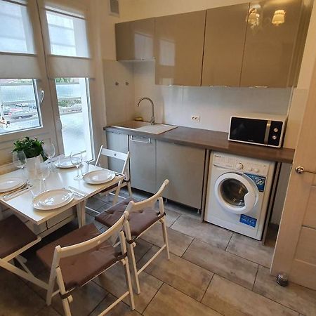 Appartement Avec Parking Gratuit Proche De Village De Marque Bourgoin-Jallieu 외부 사진
