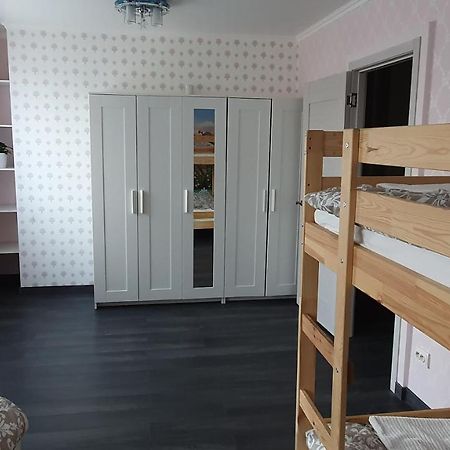 Appartement Avec Parking Gratuit Proche De Village De Marque Bourgoin-Jallieu 외부 사진