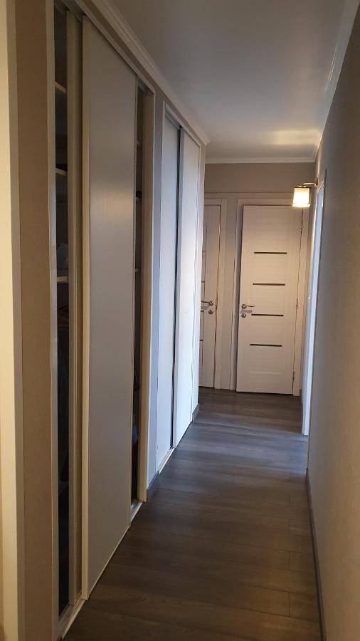 Appartement Avec Parking Gratuit Proche De Village De Marque Bourgoin-Jallieu 외부 사진